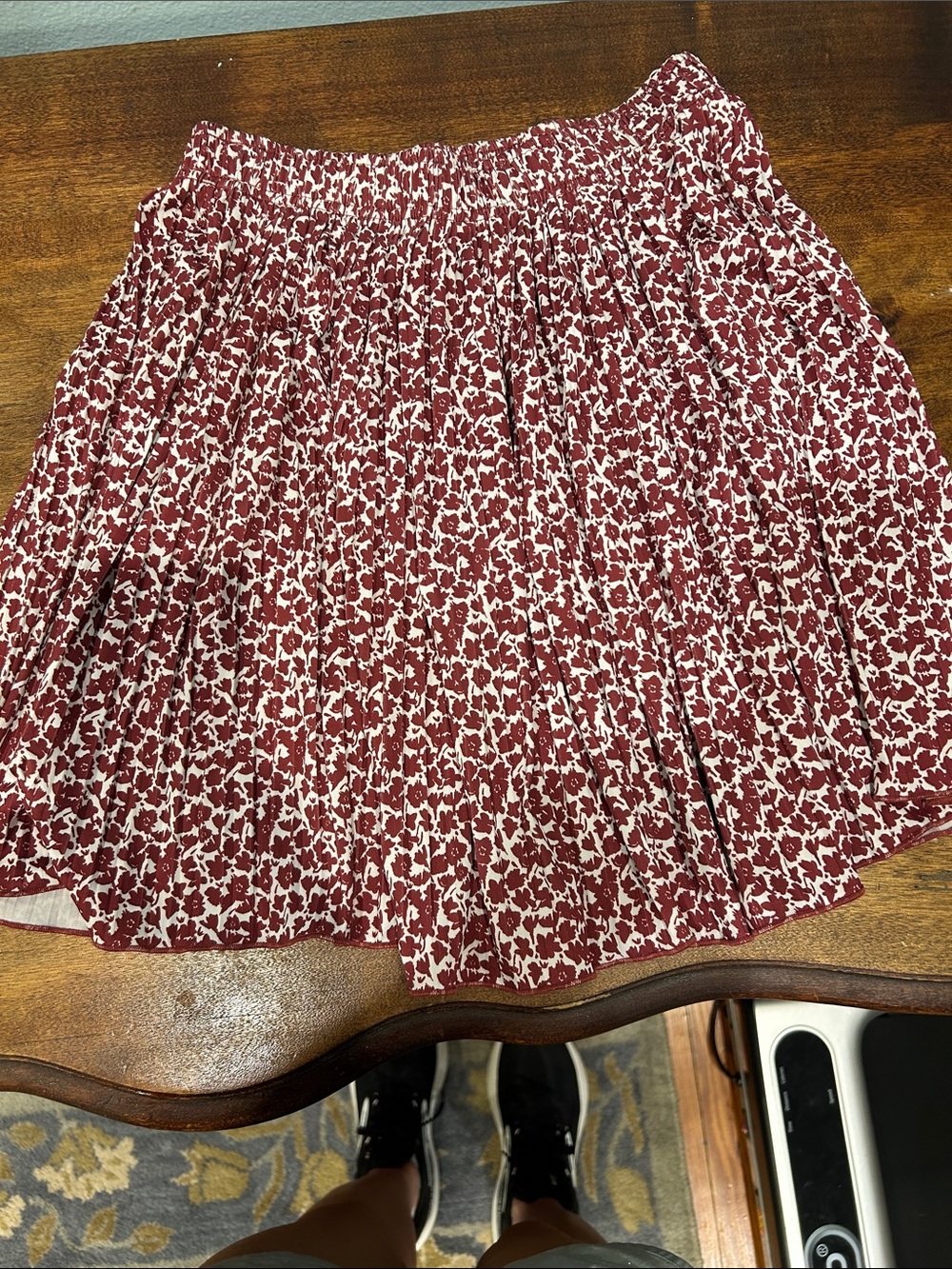 LOFT Red and White Floral Pleated Mini Skirt